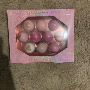 Shimmering Pink and Gold Bath Bomb Set